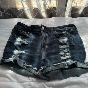 Really cute American woman jean shorts